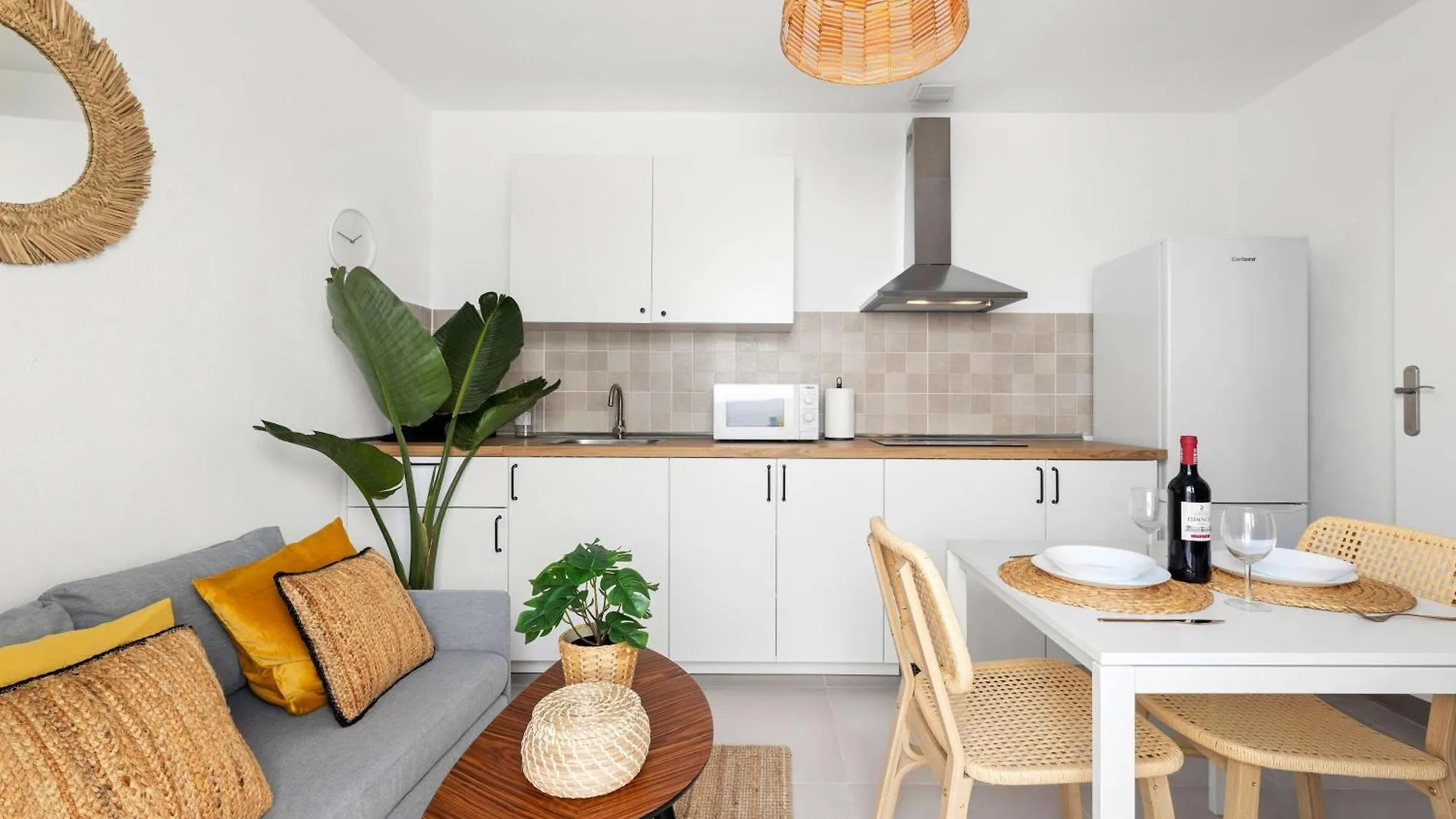 Apartamento Bayside Cocoteros Hideaway Ocean Nest Guatiza